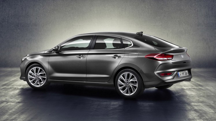 De derde carrosserieversie van de nieuwe Hyundai i30 is de fastback die begin volgend jaar verschijnt.