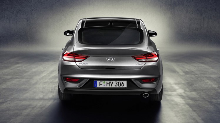De derde carrosserieversie van de nieuwe Hyundai i30 is de fastback die begin volgend jaar verschijnt.