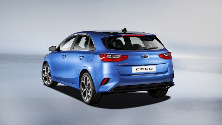 Kia lanceert de nieuwe Ceed in Genve maar haalt er nu het doek al van af.