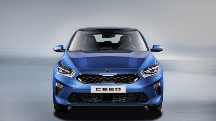 Kia lanceert de nieuwe Ceed in Genve maar haalt er nu het doek al van af.