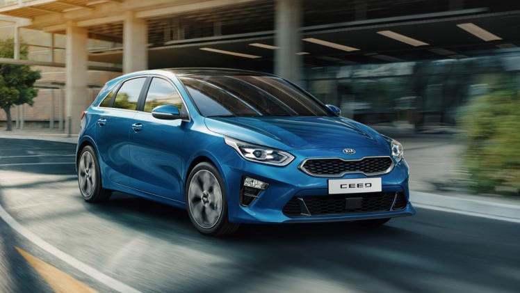 Kia lanceert de nieuwe Ceed in Genve maar haalt er nu het doek al van af.
