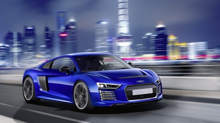 Audi R8 e-tron piloted driving concept maakt de blits op CES Asia in Shanghai.