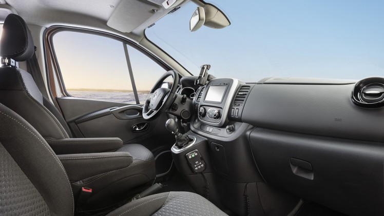 Lekker vrijbuiten met de Opel Vivaro Surf Concept. De bedrijfswagen staat compleet uitgerust op de IAA Frankfurt.