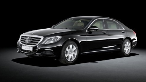 Mercedes S600 Guard is uitgerust met VR9 bepantsering. Daarmee heeft de S-Klasse als enige Mercedes-Benz de maximale pantser.