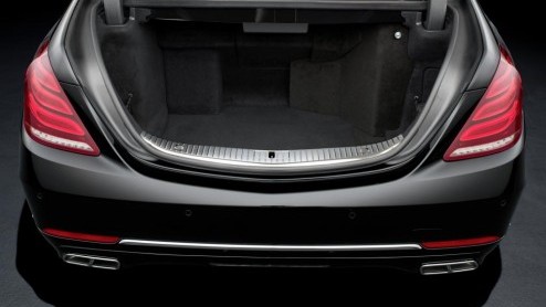 Mercedes S600 Guard is uitgerust met VR9 bepantsering. Daarmee heeft de S-Klasse als enige Mercedes-Benz de maximale pantser.