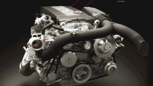 Stel, je hebt een motor onder de kap die de prestaties van een benzinemotor levert, de zuinigheid van een diesel heeft en de milieuvriendelijkheid van een motor op gas. Utopie? Nee, volgens Mercedes k