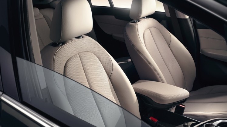 BMW 2 Serie Gran Tourer is de zevenzitter van BMW voor het gezin, op basis van de 2 Serie Active Tourer.