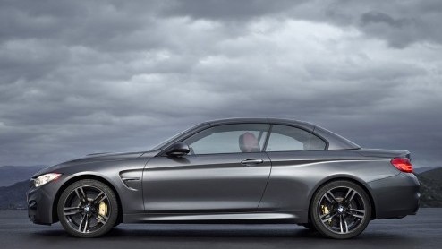 Na de BMW M3 Sedan en M4 Coup is het nu de beurt aan de M4 Cabrio om naar buiten te treden. De sportieveling debuteert op de New York International Auto Show.