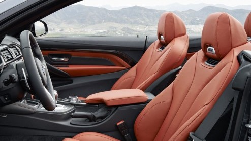 Na de BMW M3 Sedan en M4 Coup is het nu de beurt aan de M4 Cabrio om naar buiten te treden. De sportieveling debuteert op de New York International Auto Show.