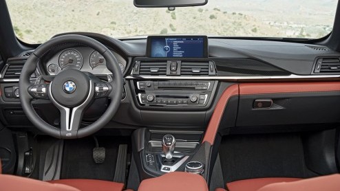 Na de BMW M3 Sedan en M4 Coup is het nu de beurt aan de M4 Cabrio om naar buiten te treden. De sportieveling debuteert op de New York International Auto Show.