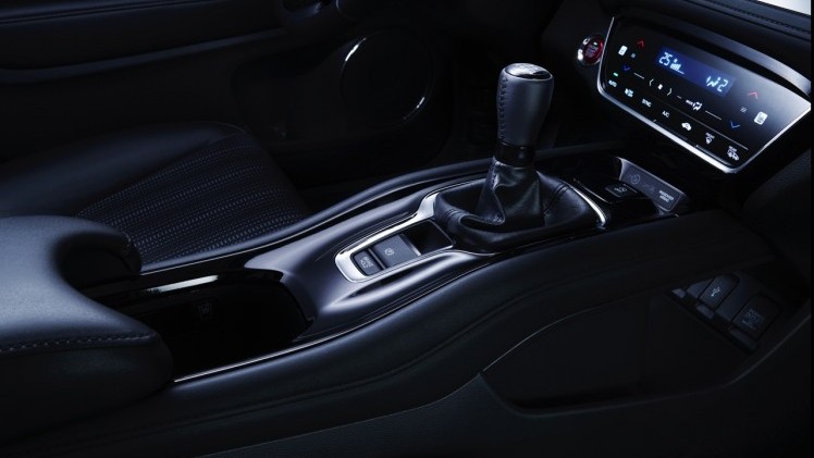 Honda HR-V voor Europa presenteert zich op Autosalon van Genve en komt in de zomer van 2015 op de markt met i-VTEC en i-DTEC motoren.