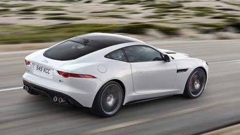 Jaguar heeft de F-Type Coup onthuld. De coup komt direct ook als F-Type R Coup beschikbaar met een tot 550 pk opgepompte 5.0 liter V8 Supercharged.