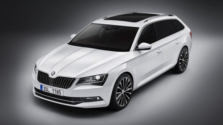 Nieuwe Skoda Superb Combi laat zich zien met 1950 liter bagageruimte, voorafgaand aan de introductie op de IAA Frankfurt.