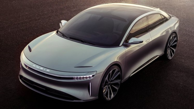 Na de nodige teasers is de eerste auto van Lucid Motors nu onthuld. Hij draagt de naam Air en lijkt een serieuze Tesla-concurrent te gaan worden. De Air zit vol innovaties en kan ook autonoom rijden.