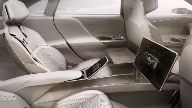 Na de nodige teasers is de eerste auto van Lucid Motors nu onthuld. Hij draagt de naam Air en lijkt een serieuze Tesla-concurrent te gaan worden. De Air zit vol innovaties en kan ook autonoom rijden.
