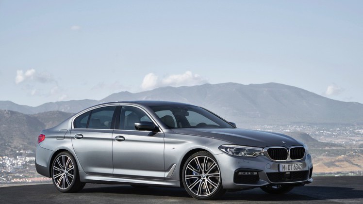 Eerste beelden en onthulling BMW 5 Serie G30. De nieuwe generatie BMW 5 Serie komt in 2017 op de markt en hier hebben we de eerste technische gegevens en details.