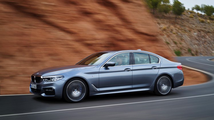 Eerste beelden en onthulling BMW 5 Serie G30. De nieuwe generatie BMW 5 Serie komt in 2017 op de markt en hier hebben we de eerste technische gegevens en details.