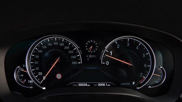 Eerste beelden en onthulling BMW 5 Serie G30. De nieuwe generatie BMW 5 Serie komt in 2017 op de markt en hier hebben we de eerste technische gegevens en details.