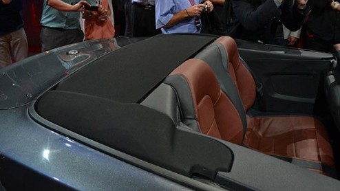 Ford heeft de nieuwe Mustang vrijwel gelijktijdig op diverse plekken in de wereld onthuld. Tijdens een evenement in Sydney schitterde niet alleen de Mustang Fastback, maar ook de Mustang Convertible