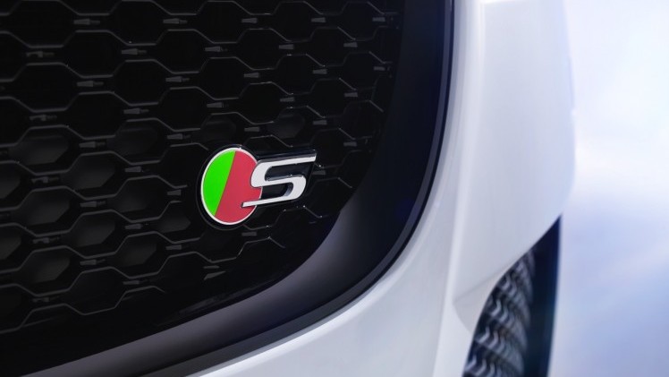 Eerste presentatie nieuwe Jaguar XF vindt plaats in London. Vandaag hebben we alle details en informatie rondom de nieuwe sedan.
