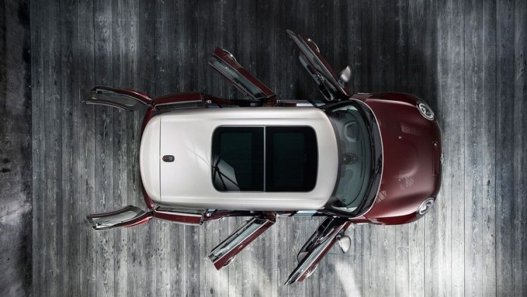 Dit is de nieuwe Mini Clubman 2015, zoals hij later dit jaar op de markt komt.