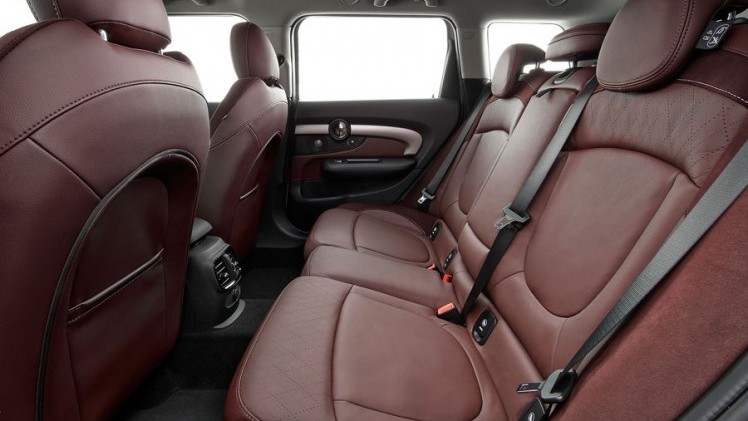 Dit is de nieuwe Mini Clubman 2015, zoals hij later dit jaar op de markt komt.