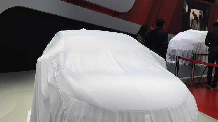 Dit is de nieuwe Seat Ibiza facelift voor 2015, die er ook weer is als SC en ST. Het faceliftmodel is rondom opgefrist met nieuwe koplampen, veilige luxe en turbomotoren.