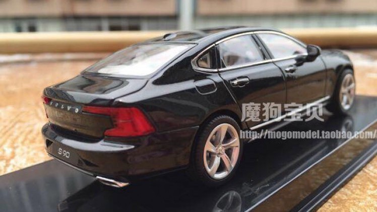 Dit is de nieuwe Volvo S90 op schaal. Het nieuwe vlaggenschip is gelekt als schaalmodel nog voor de onthulling van het productiemodel.