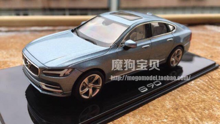 Dit is de nieuwe Volvo S90 op schaal. Het nieuwe vlaggenschip is gelekt als schaalmodel nog voor de onthulling van het productiemodel.