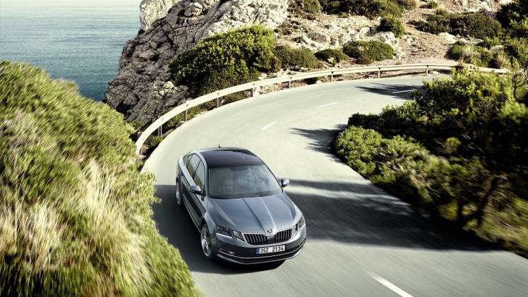 De vernieuwde Skoda Octavia is nu van een prijskaartje voorzien. De auto is er vanaf 22.790 euro, is per direct te bestellen en staat vanaf maart bij de dealer.