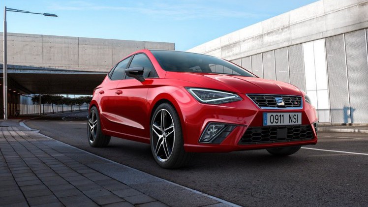 SEAT heeft de prijzen bekendgemaakt van de nieuwe Ibiza. Die beginnen bij 15.900 euro en vanaf juni staat de auto bij de dealers.