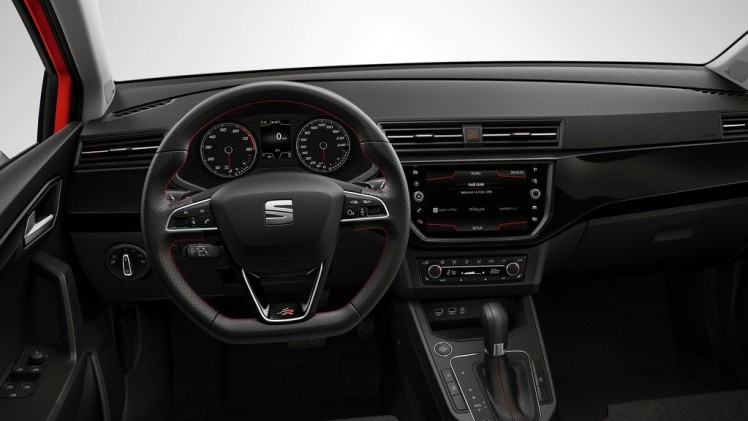 SEAT heeft de prijzen bekendgemaakt van de nieuwe Ibiza. Die beginnen bij 15.900 euro en vanaf juni staat de auto bij de dealers.