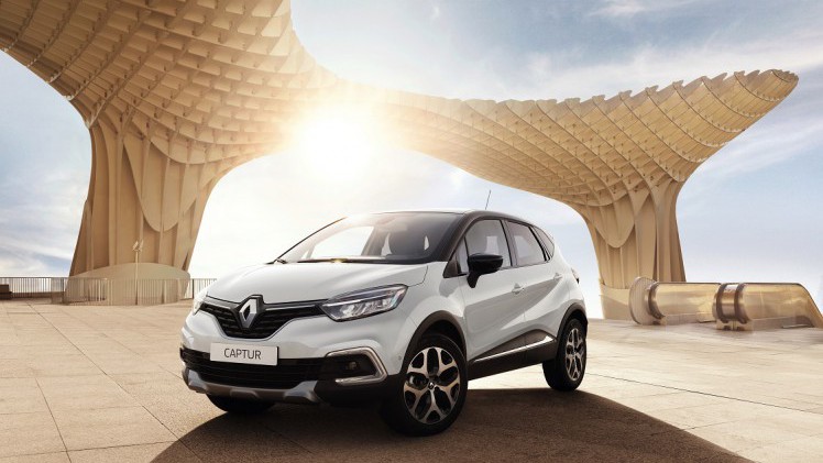 Renault heeft de prijzen bekendgemaakt van de gefacelifte Captur. De auto heeft een vanafprijs van 19.190 euro en is er voor het eerst ook als luxe Initiale Paris.