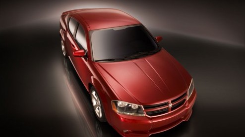 De Amerikanen komen eraan! De volgende zet van het Amerikaanse merk Dodge is de Avenger. Deze gaat het opnemen in het D segment waarin onder andere de Opel Vectra en Volkswagen Passat opereren.