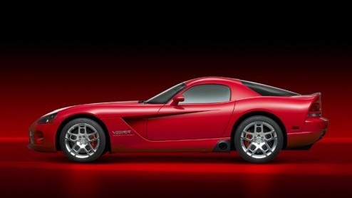 De Amerikanen komen weer met een nieuwe aanval op de Europese sportautos. Dit keer is het de Dodge Viper die meer vermogen krijgt om zo nog meer tegenstand te kunnen bieden.