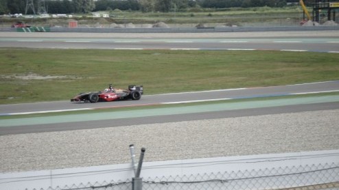Autovandaag wil zich steeds meer laten zien op grote autosport evenementen. We mochten dus niet ontbreken op de grote premire van de eerste Champcar Grand Prix op Nederlandse bodem. Het TT-circuit va