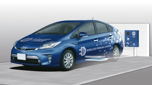 Toyota start deze maand met een aantal Prius-rijders in Japan een praktijktest met het draadloos opladen van de plug-inhybride. De test duurt minimaal een jaar.