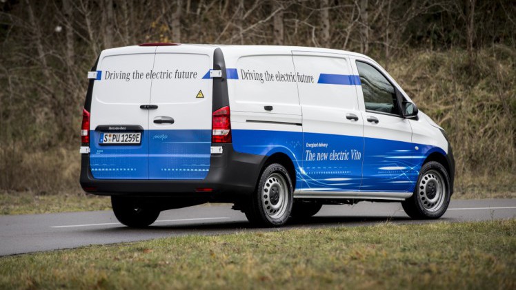 Mercedes start medio 2018 met de levering van de elektrische eVito bestelwagen.