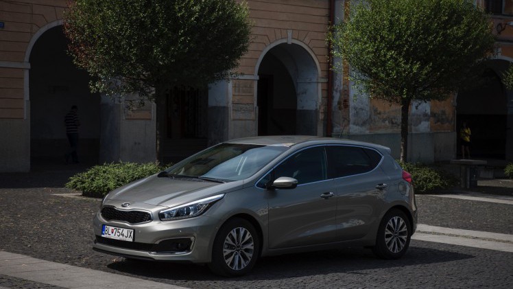 Autotest vernieuwde Kia cee'd, de facelift die de Koreaan een nieuw gezicht geeft, met daarachter de langverwachte 1.0 T-GDI motor.