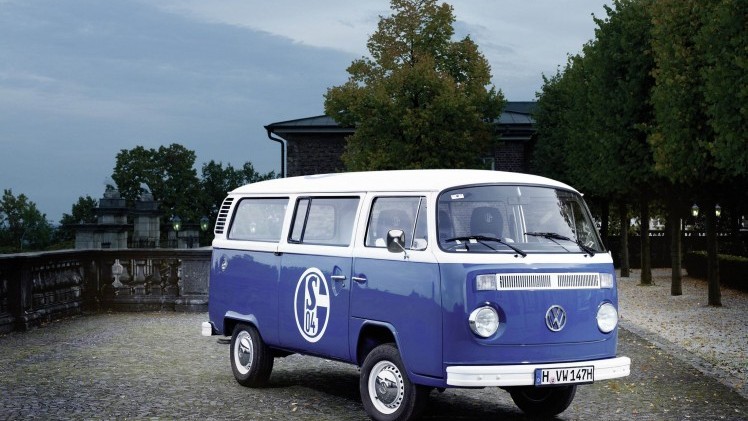 Volkswagen Transporter is 65 jaar in productie en staat in 2015 als T6 Transporter in de showroom. Volkswagen onthult later dit jaar de zesde generatie van de populaire bedrijfsauto.