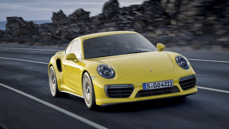 Porsche introduceert de nieuwe 911 Turbo en 911 Turbo S modellen, die eind januari 2016 in Nederland arriveren. Met 540 en 580 pk zijn beide turbomodellen nog krachtiger en sneller.