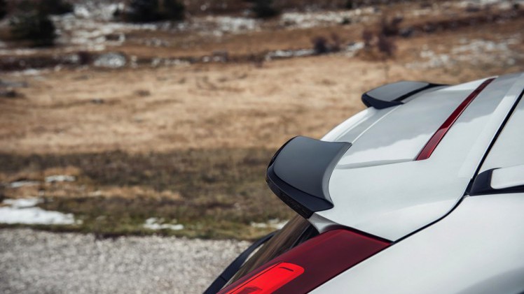 Volvo introduceert Polestar Performance Parts voor Volvo S60, V60, XC60 en V40 met hardware en software upgrades.