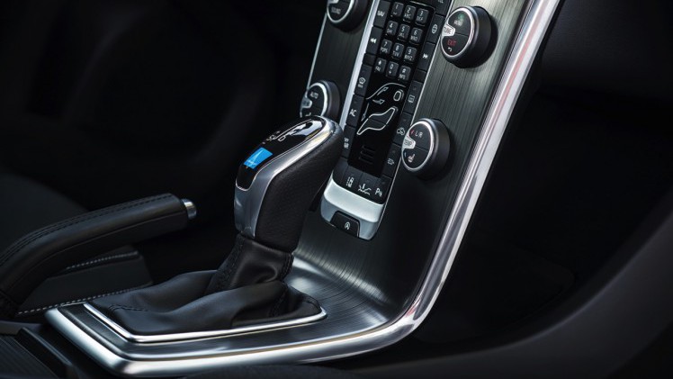 Volvo introduceert Polestar Performance Parts voor Volvo S60, V60, XC60 en V40 met hardware en software upgrades.