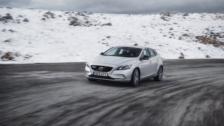 Volvo introduceert Polestar Performance Parts voor Volvo S60, V60, XC60 en V40 met hardware en software upgrades.