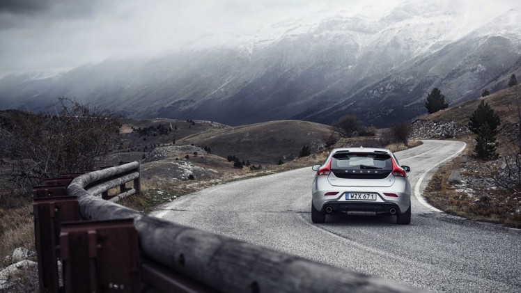 Volvo introduceert Polestar Performance Parts voor Volvo S60, V60, XC60 en V40 met hardware en software upgrades.