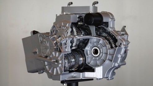 Volkswagen werkt aan een aantal nieuwe technieken die autos zuiniger moeten gaan maken. In Ehra-Lessien, het grote testcentrum van Volkswagen, mochten we een paar van die technieken uitproberen.