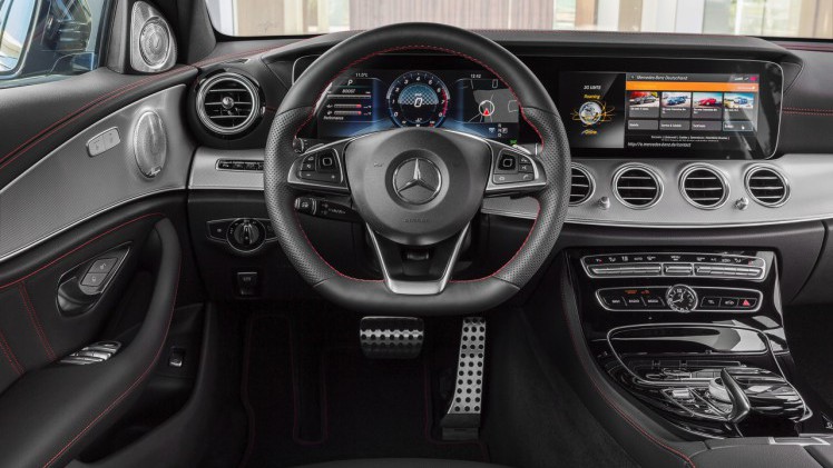 Mercedes-AMG introduceert de eerste AMG-versie van de nieuwe E-Klasse, de E 43 4Matic met 401 pk.