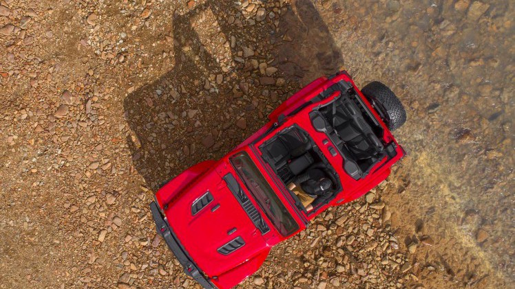 Jeep onthult over een maand op de LA Auto Show de nieuwe Wrangler, maar de eerste beelden zijn nu al vrijgegeven.