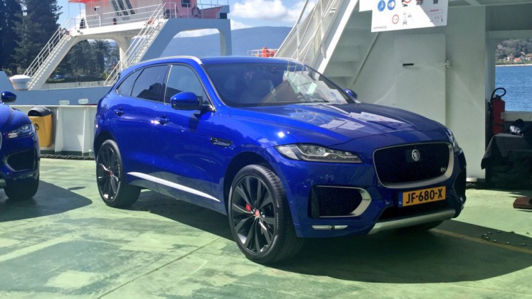 Eerste indruk Jaguar F-PACE tijdens de introductie in Montenegro. AutoVandaag rijdt de eerste kilometers alvorens de SUV in juni bij de dealer staat.