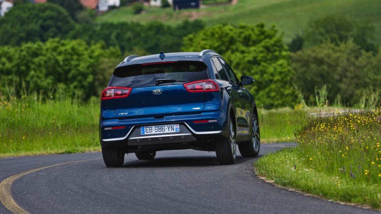 Eerste indruk van de Kia Niro, een hybride crossover met 1.6 GDI, elektromotor en zestrapsautomaat. Heeft Kia hiermee een schot in de roos?